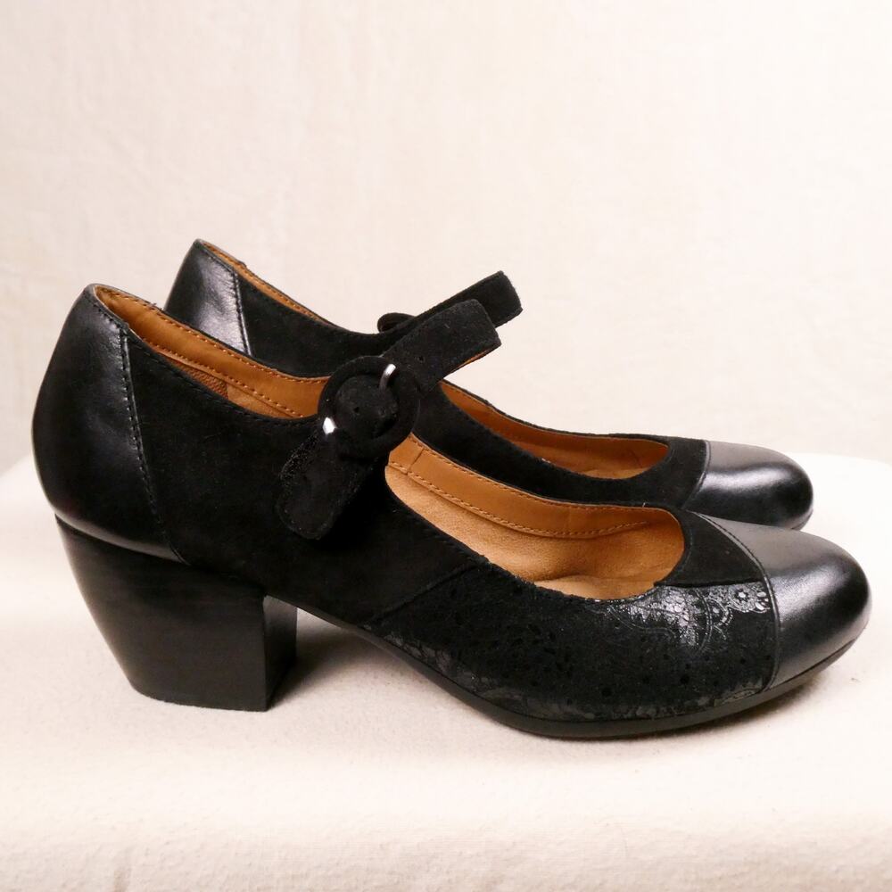 Comfortiva "Alora" Mary Jane Heels Size 8.5 Leather Suede Floral Comfort